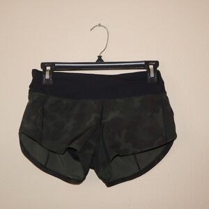 Green and black camo lululemon speed up short size 2